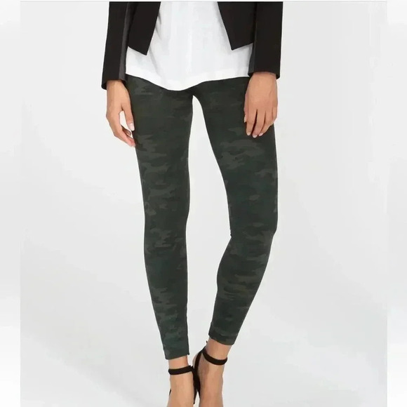 Spanx Women's Large Look At Me Now Seamless Leggings Camo Green Camouflage L Lg - Picture 6 of 9